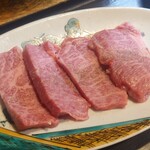 炭火焼肉じゃけぇ - 三角カルビ1309円