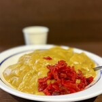 名物 万代そば - 黄色いカレー