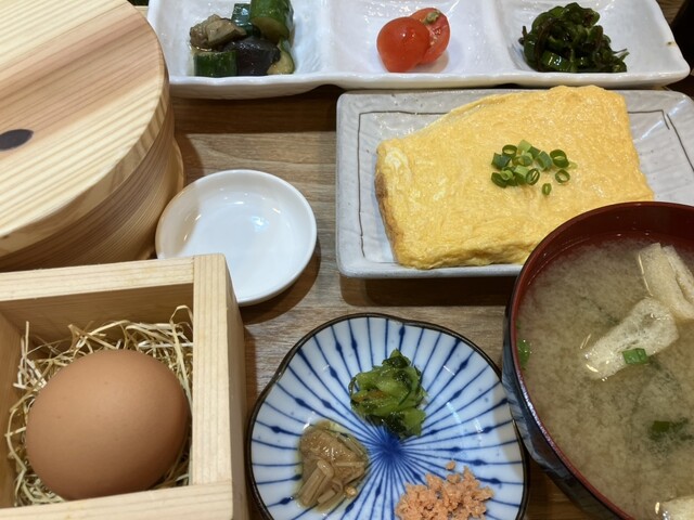 玉子店 たまごダイニング 卵と玉子 （たまごダイニング） - みなと元町