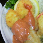 新華苑 - エビフライとイカフライ
