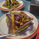 Hand In Hand Beijing Restaurant - 