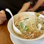 広州市場 - 冷やし塩鶏わんたんめん