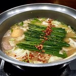 越後屋 - 京風白みそ味もつ鍋