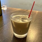 ビストロ酒場 イープ - アイスカフェラテ