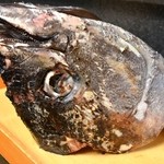 まぐろの家 心 - 本マグロカブト塩焼き