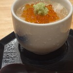 鮨 佐とう - 茶碗蒸し　いくら　渡り蟹　山葵　銀餡