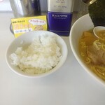 街道や - 半ライス（一口食べた後）