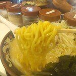 北海道らーめん みそ熊 - 麺リフト