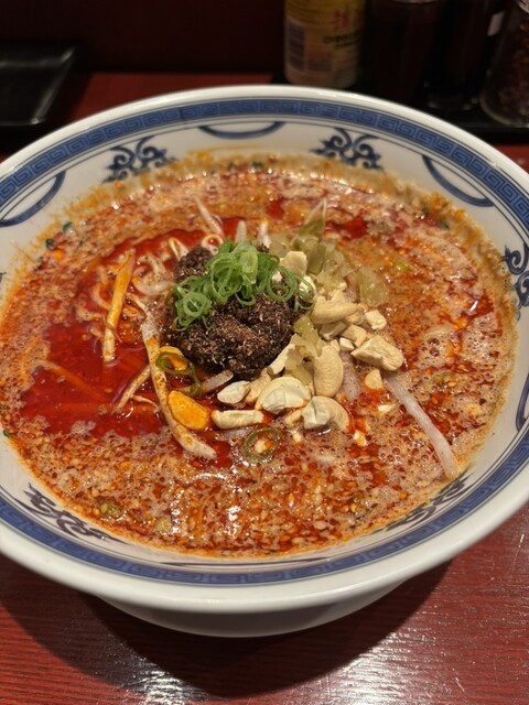 たんたんめん 成都正宗担々麺 つじ田 アークヒルズ店 - 六本木一丁目/担々麺