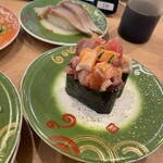 回転寿し トリトン 北8条光星店 - 