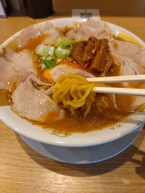らーめん味噌中華ちちぶ屋 - 大野原/ラーメン | 食べログ