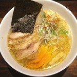 鷹流 - 白鶏麺 780円