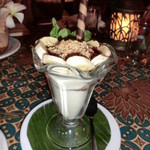 Poppies Restaurant - デザートのパフェ