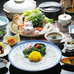 冬季限定河豚火锅套餐7,000日元～（含税7,700日元）