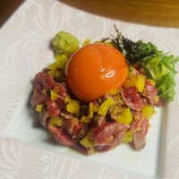 黒毛和牛トロたくユッケ