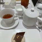 ザ・ペニンシュラ ブティック&カフェ 新丸ビル店 - 