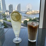 CAFE AUX BACCHANALES 桜木町 - 