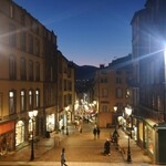 La Bamboche - 教会側から見るとこう