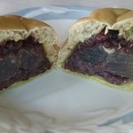 ＮＯＢＬＥ - わらび餅あんぱんの断面