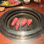 焼肉きたじま - 細やかなサシが赤身の旨みをさらに引き立てています！(o^^o)