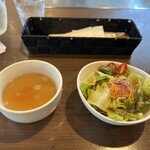 にしき - スープとサラダ❗️