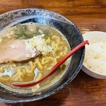 煮干しらーめん 渡辺商店 - 