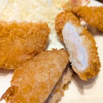 代官亭 - 揚げたてサクサクの衣