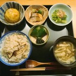 督 - おばんざいと松茸ご飯