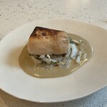 NALA - 地魚のクネル ヤリイカとエゴマのクリームソース