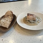 NALA - 自家製パン・前菜2