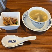 横浜中華街 重慶飯店 本館 - 本日の前菜＋スープ
