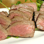 かるびあーの 蒲田店 - 塊肉（スライス後）