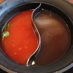 Shabushabu Onyasai - 完熟トマト出汁と、期間限定のトリュフ香る黄金出汁