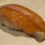 鮨 にし岡 - ビワマス(滋賀・琵琶湖)　◎