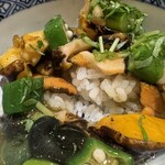 鮨 にし岡 - 下にシャリ