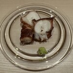 鮨 にし岡 - 真蛸(愛媛 藤本氏) 海水で煮たもの　◎