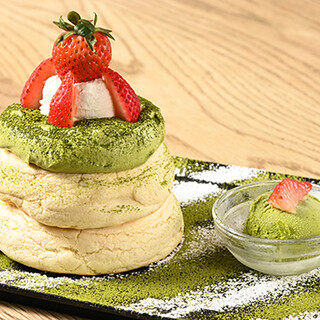 小麦・乳製品不使用！見た目も可愛いグルテンフリーパンケーキ◎