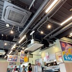 魚がし食堂はま蔵 - 高い天井