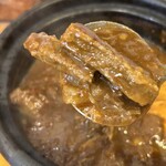 ホットスプーン - たっぷりの牛スジ肉は柔らかい！
