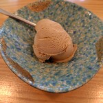 浜っ子よこまち - デザートのほうじ茶アイスクリーム
