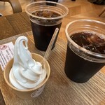プティ・メルヴィーユ - アイスコーヒーは北海道はどこも濃いめ。