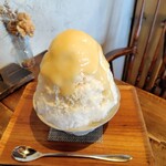 CAFE Megane Shobou - 白桃刨冰