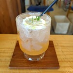 ハナツムリ - 桃のゼリーソーダ