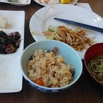 森のレストラン 女神のテーブル - 味御飯＋焼きそば、等