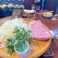 横浜瀬里奈 ステーキドーム - 