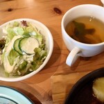 アイムホーム - 定食に付くサラダとスープ