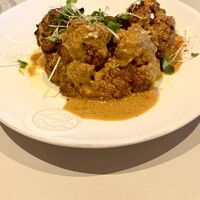 Trattoria Tabule - カリフラワーのロースト 江戸前ハーブピーナッツバター＆スパイスソース