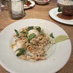 コムギラボ ピッツァ&手打ちパスタ - ガパオライス〜温玉のせ〜（¥1,100）