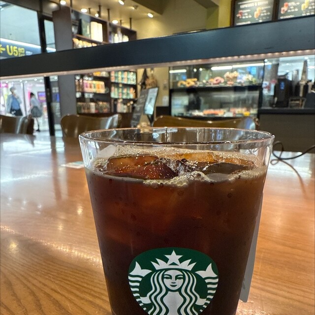 Starbucks Coffee Naeki Chikagai Yunimo-Ru Ten photo 2