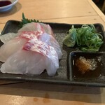 大衆酒場 天 - 鯛の刺身 690円
